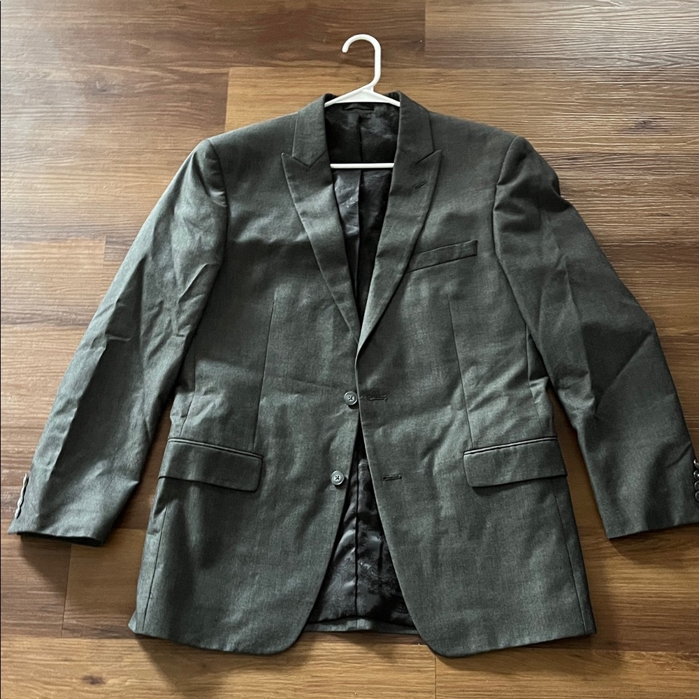 Andrew Fezza size 42 suit